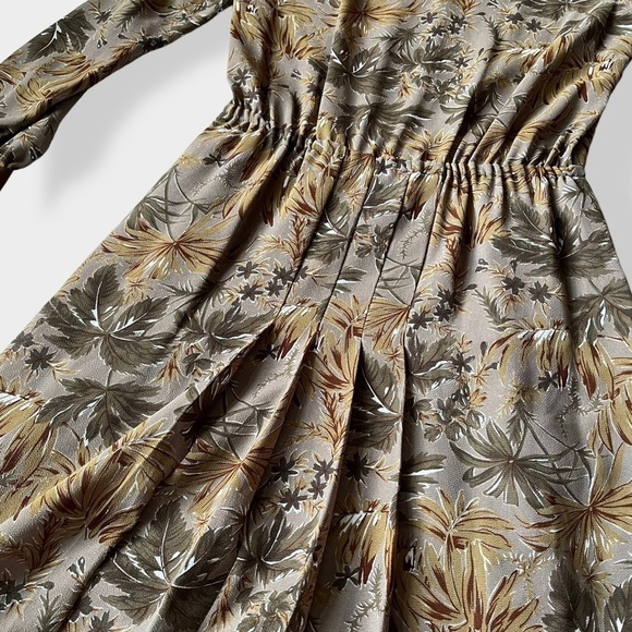 VINTAGE 60s-70s Dress dagger collar pleated midi fit & flare Cottagegore XS - Picture 11 of 16